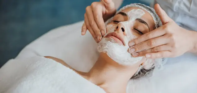 red carpet facial deep cleansing foam treatment on face